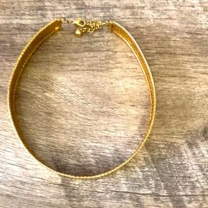 Gold choker